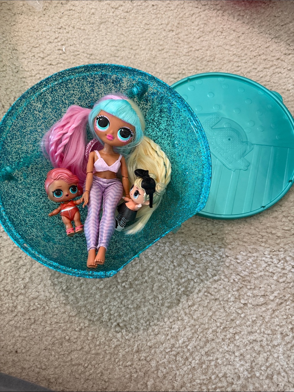 L.O.L. Surprise! Sparkling Teal Mermaid Doll with Pink and Blonde Hair Set